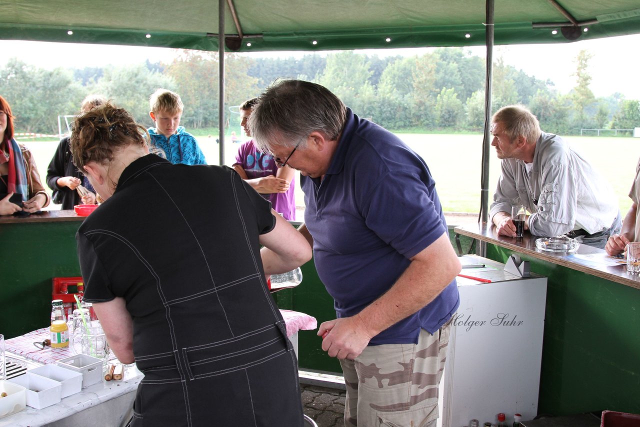 Bild 255 - Vogelschießen 2011